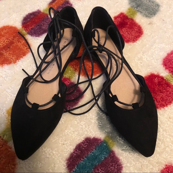 Chinese Laundry Shoes - Chinese Laundry black flats (size 6)